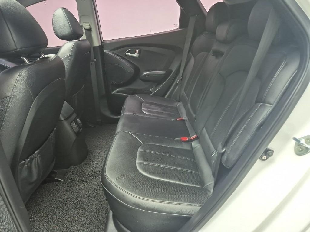 HYUNDAI Tucson - Vista 5