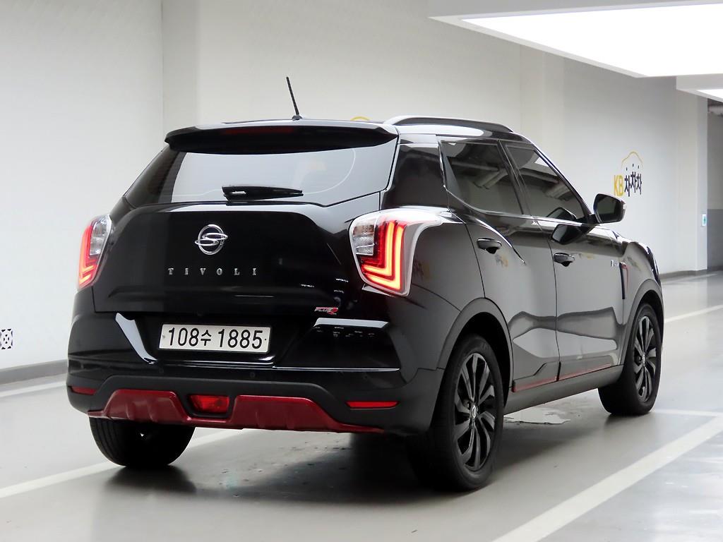 Ssangyong Tivoli - Vista 4