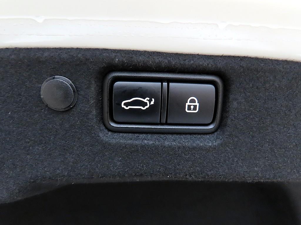 KIA K7 2018 Blanco - Importación desde Corea - HF Imports Iquique - Foto 17