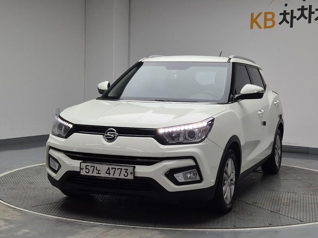 Ssangyong Tivoli 2018 Blanco - Importación desde Corea - HF Imports Iquique - Foto 1