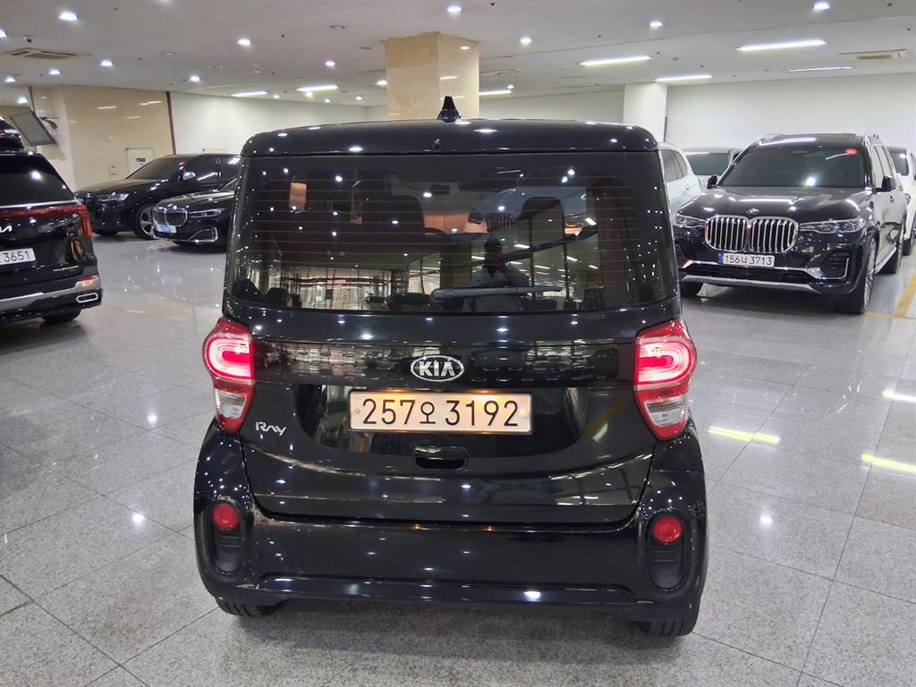 KIA Ray - Vista 4