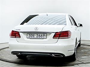 Mercedes Benz E class - Vista 6