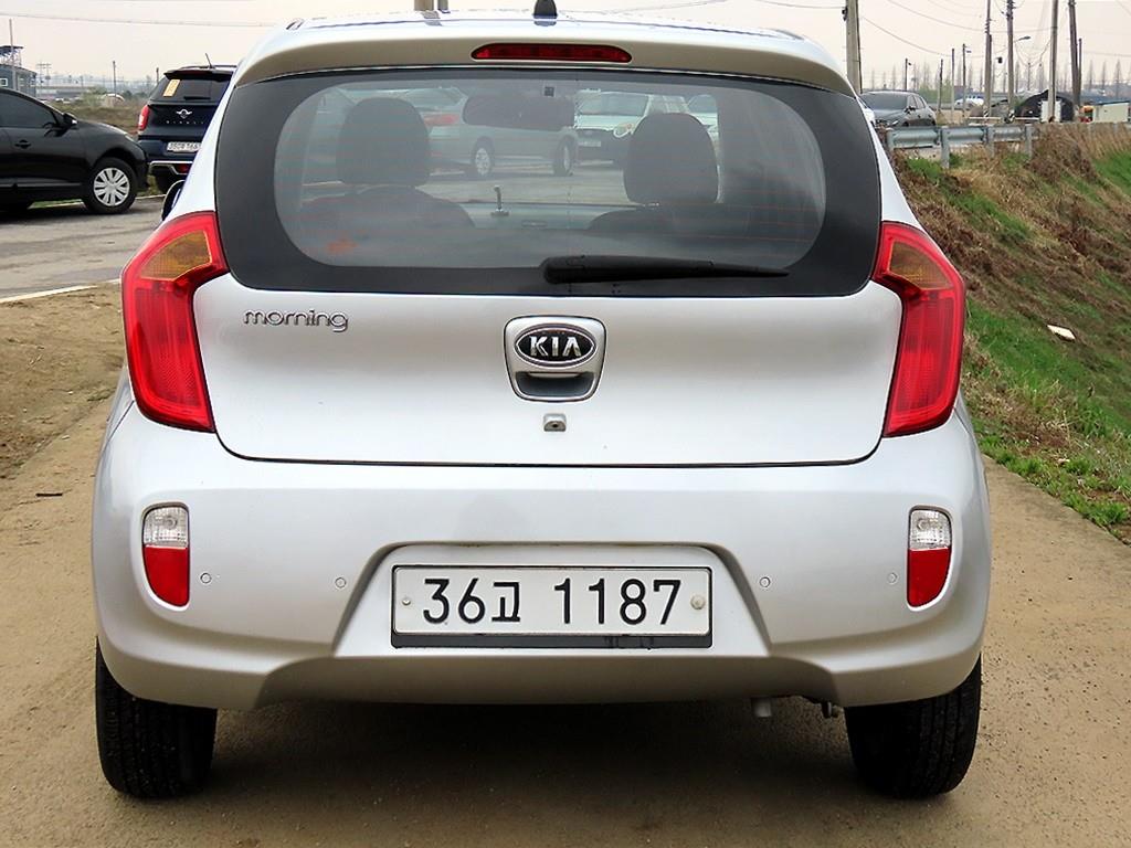 KIA Morning - Vista 4