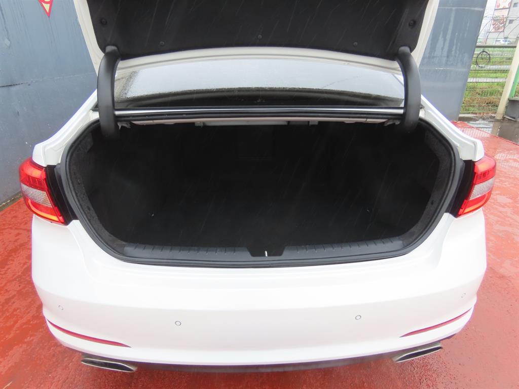 HYUNDAI Sonata - Vista 9