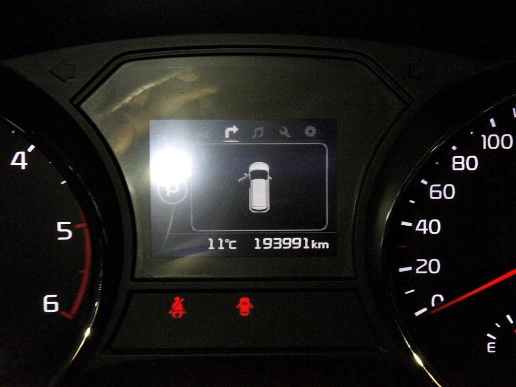 KIA Carnival 2016 Blanco - Importación desde Corea - HF Imports Iquique - Foto 9