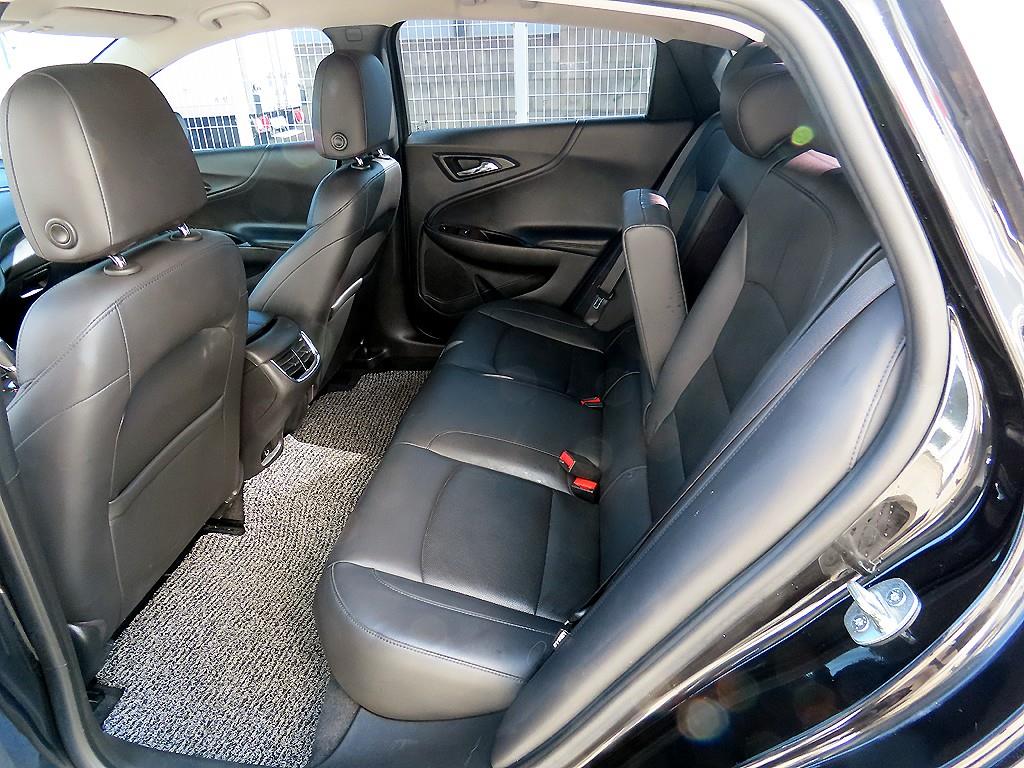 Chevrolet Malibu - Vista 6