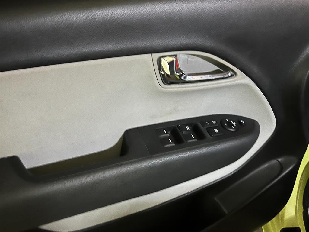 KIA Ray - Vista 8