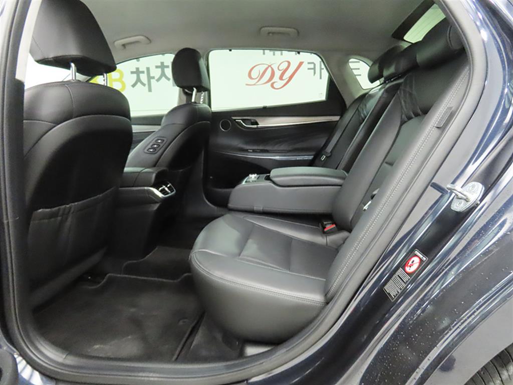 HYUNDAI Grandeur - Vista 6