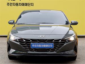 HYUNDAI Avante - Vista 2