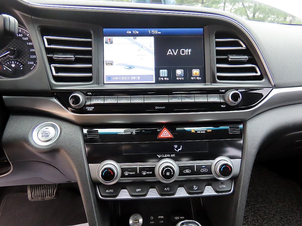 HYUNDAI Avante 2019 Blanco - Importación desde Corea - HF Imports Iquique - Foto 13