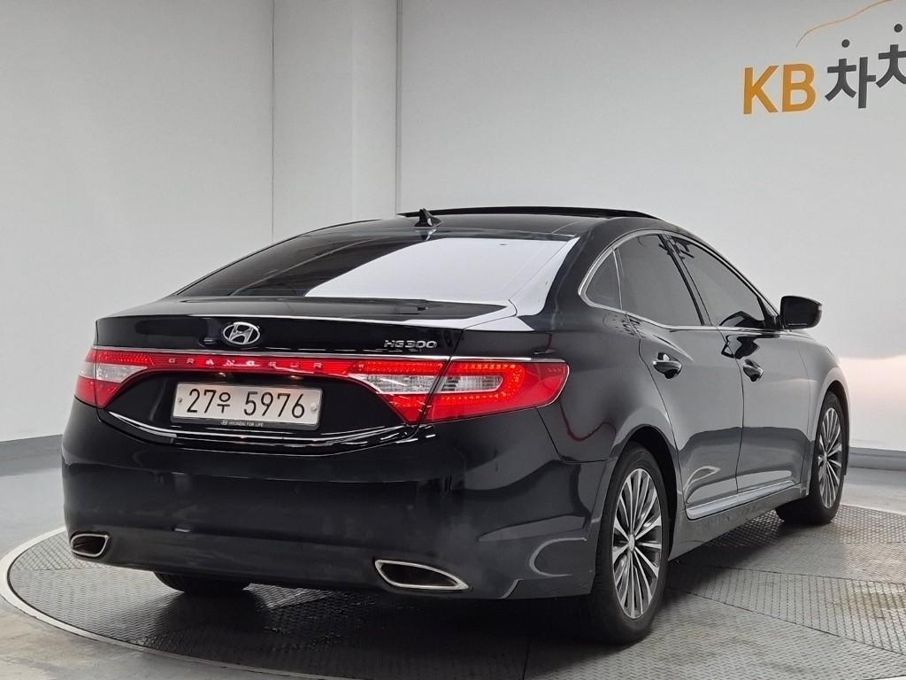 HYUNDAI Grandeur - Vista 3