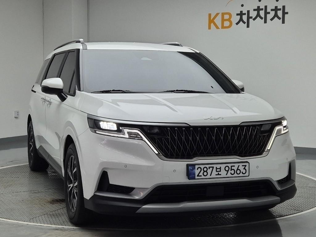 KIA Carnival - Vista 2