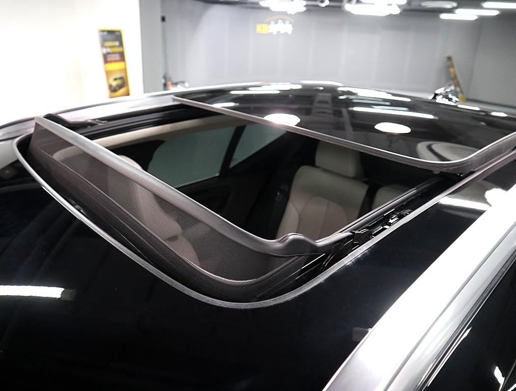 Volvo XC40 2025 Negro - Importación desde Corea - HF Imports Iquique - Foto 16