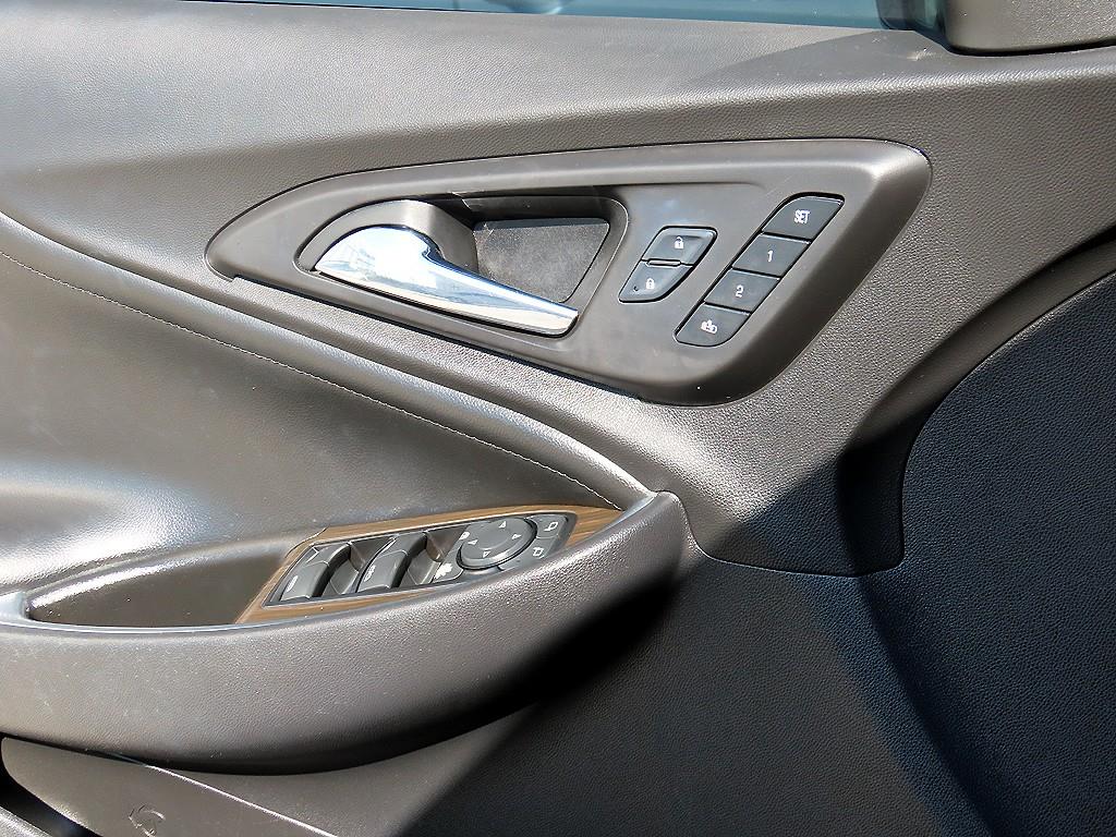 Chevrolet Malibu - Vista 11