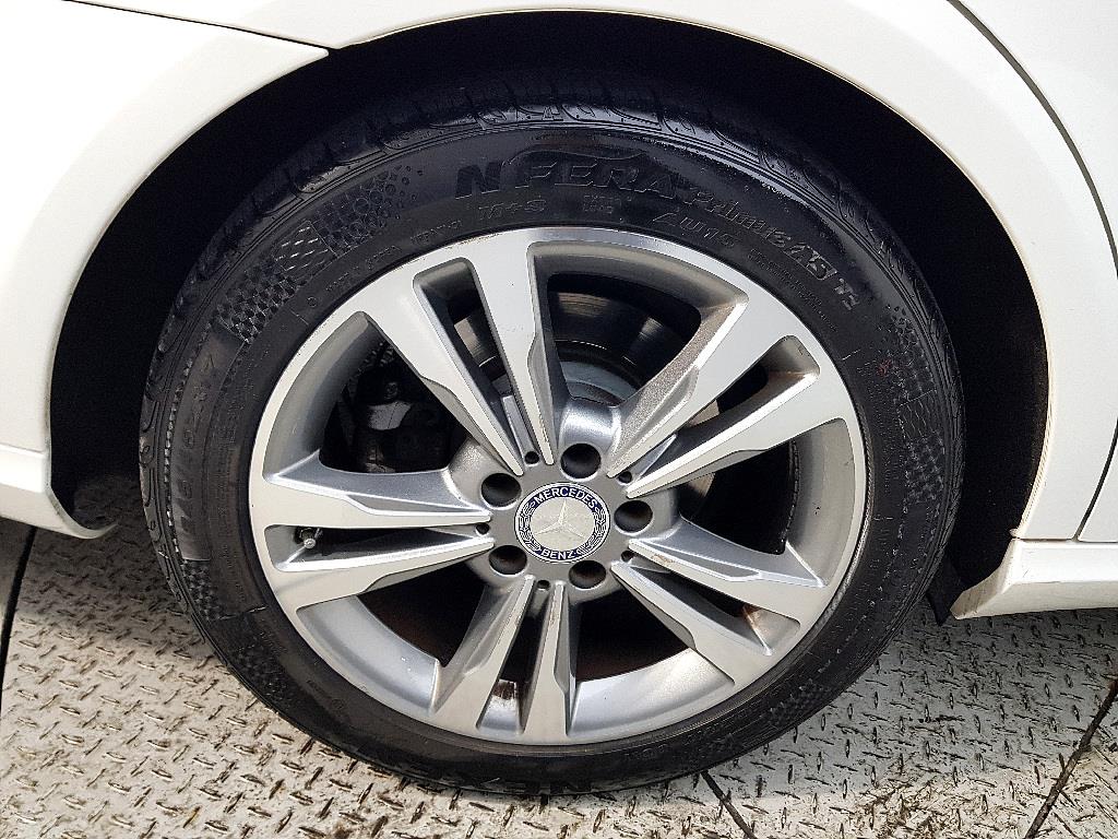 Mercedes Benz E class 2014 Blanco - Importación desde Corea - HF Imports Iquique - Foto 20
