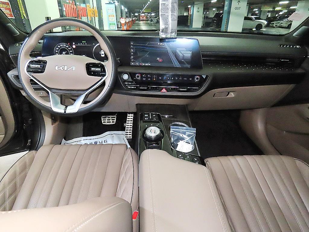 KIA K8 - Vista 10