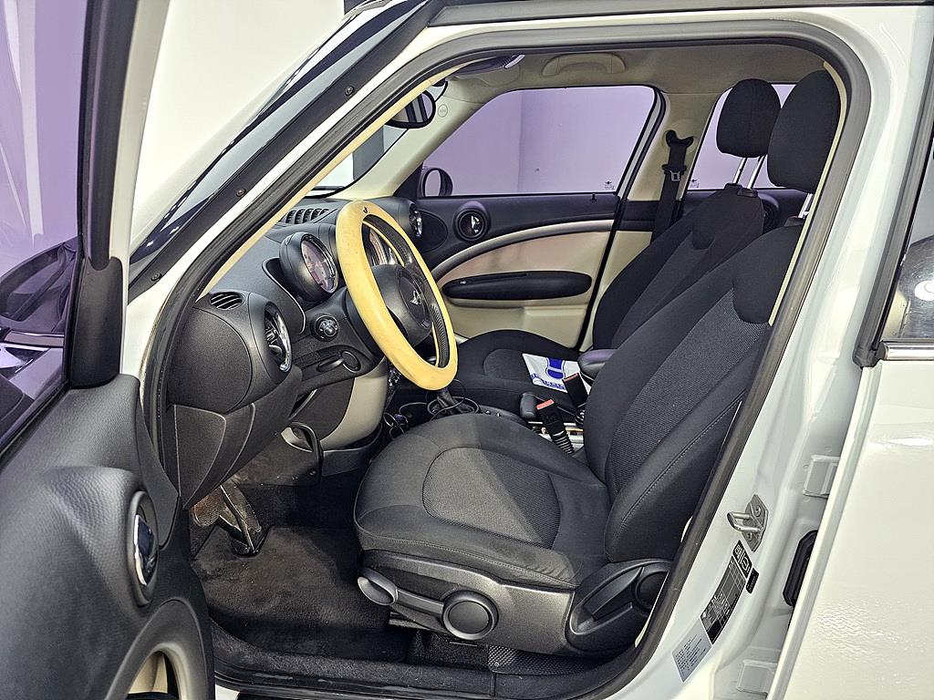 Mini Countryman - Vista 8