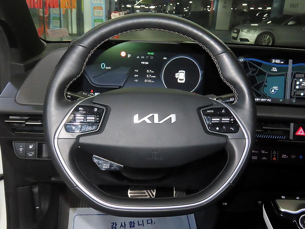 KIA EV6 - Vista 8