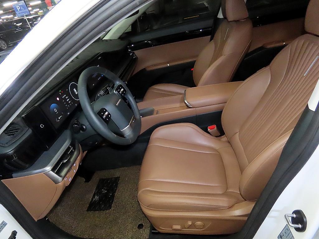 HYUNDAI Grandeur - Vista 6