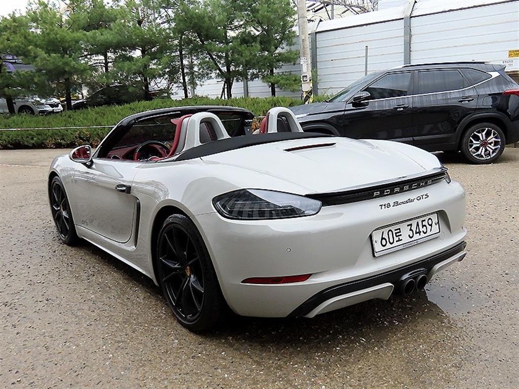 Porsche 718 - Vista 7