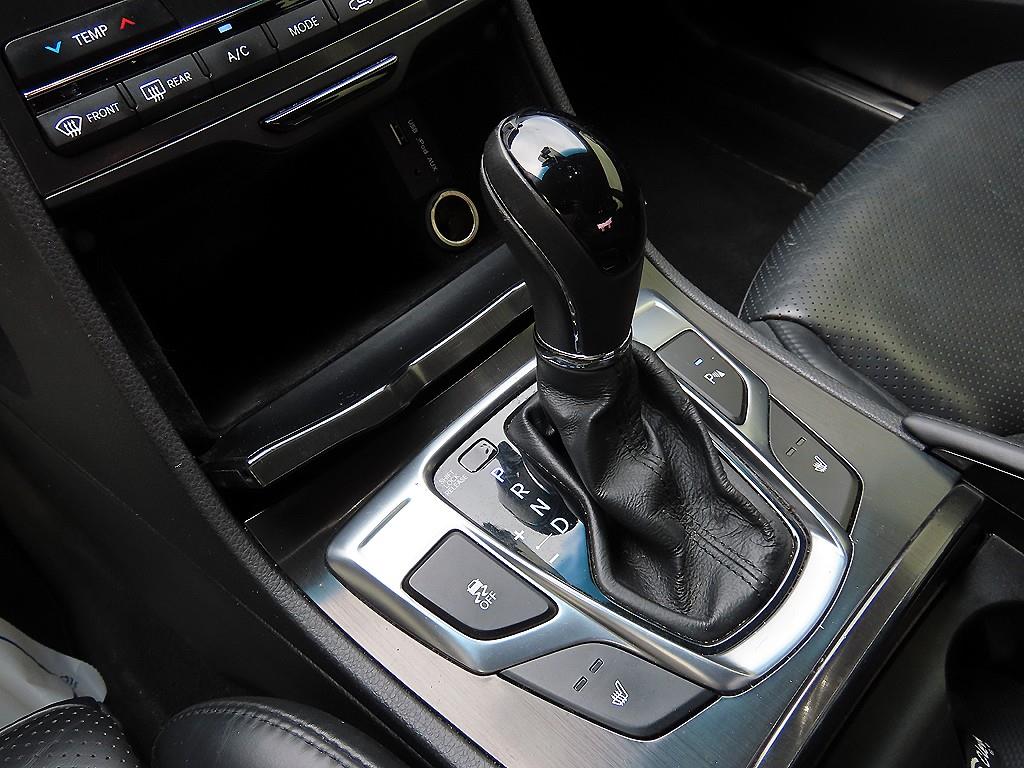 HYUNDAI Grandeur - Vista 10