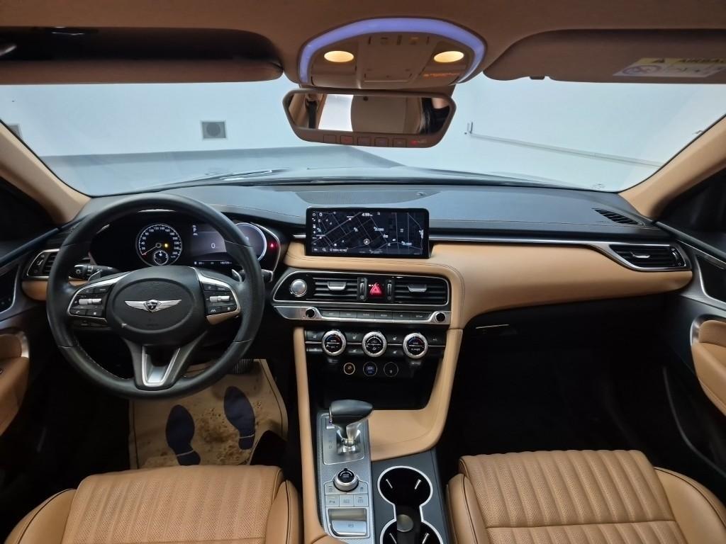 Genesis G70 - Vista 7