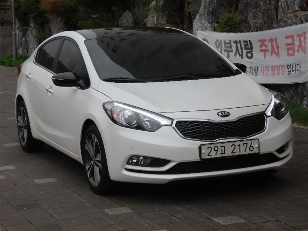 KIA K3 - Vista 3