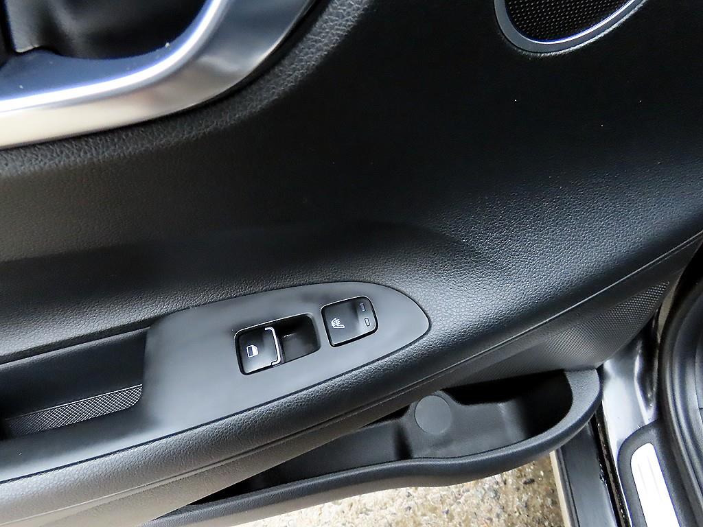 HYUNDAI Grandeur 2018 Negro - Importación desde Corea - HF Imports Iquique - Foto 17