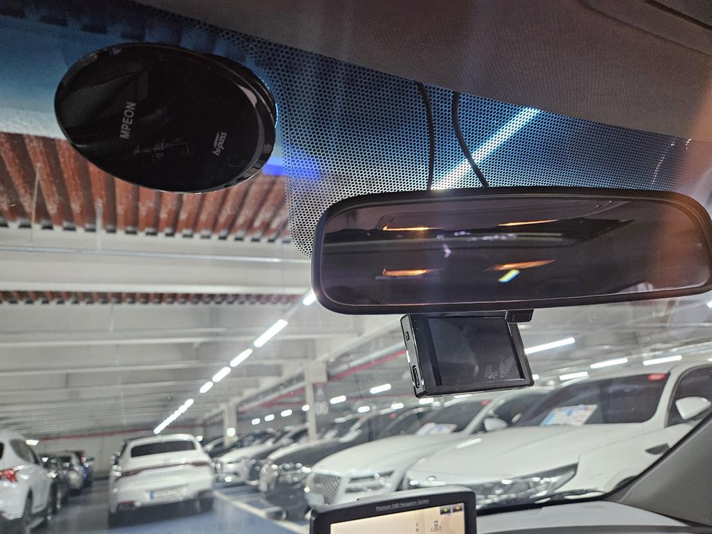 HYUNDAI Accent - Vista 10