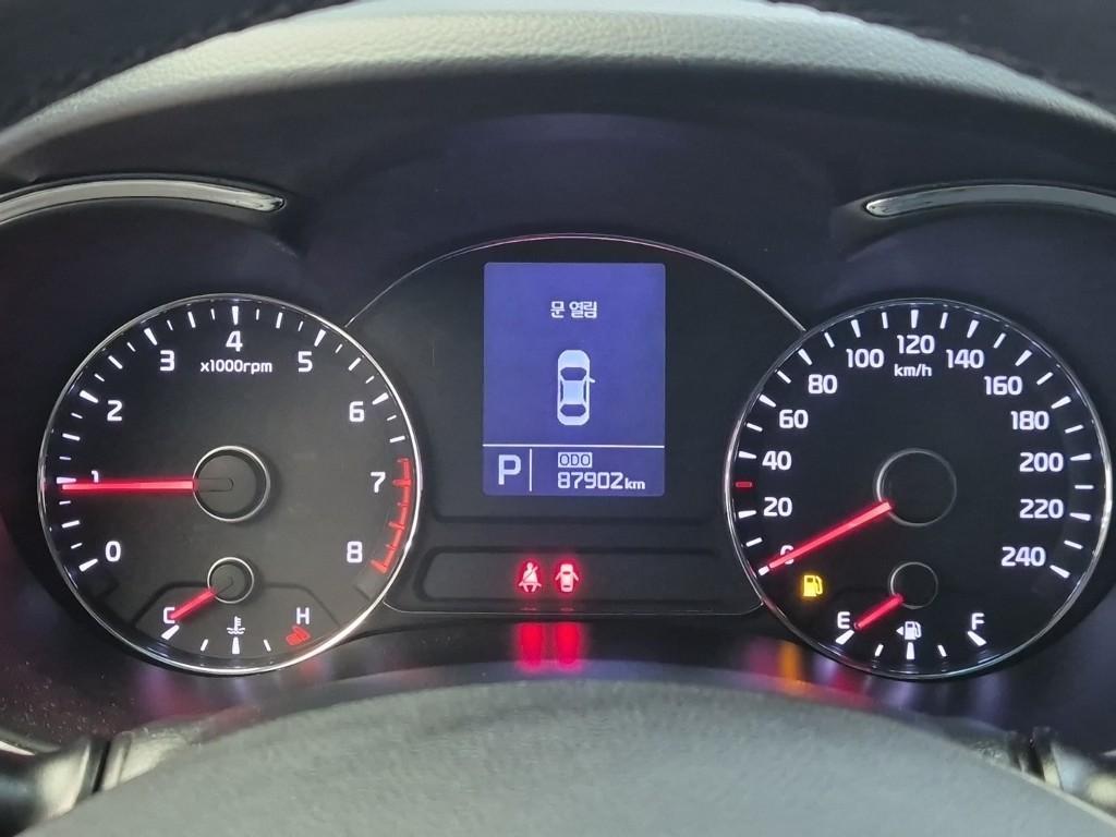 KIA K3 - Vista 6