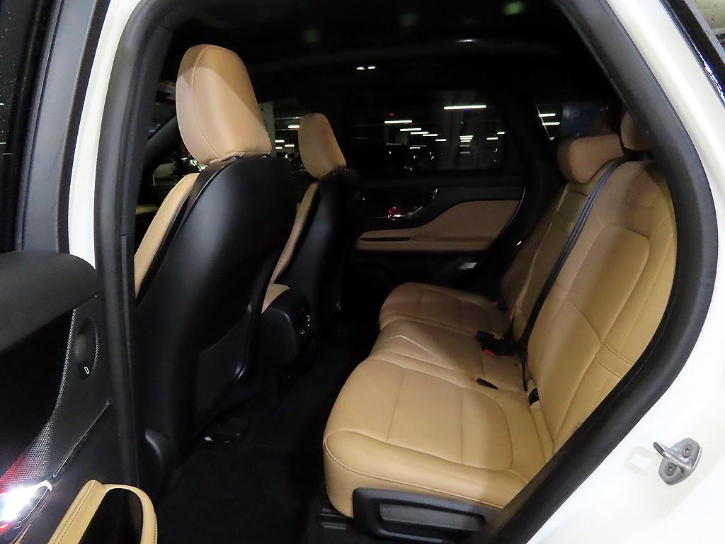 Lincoln Corsair - Vista 7