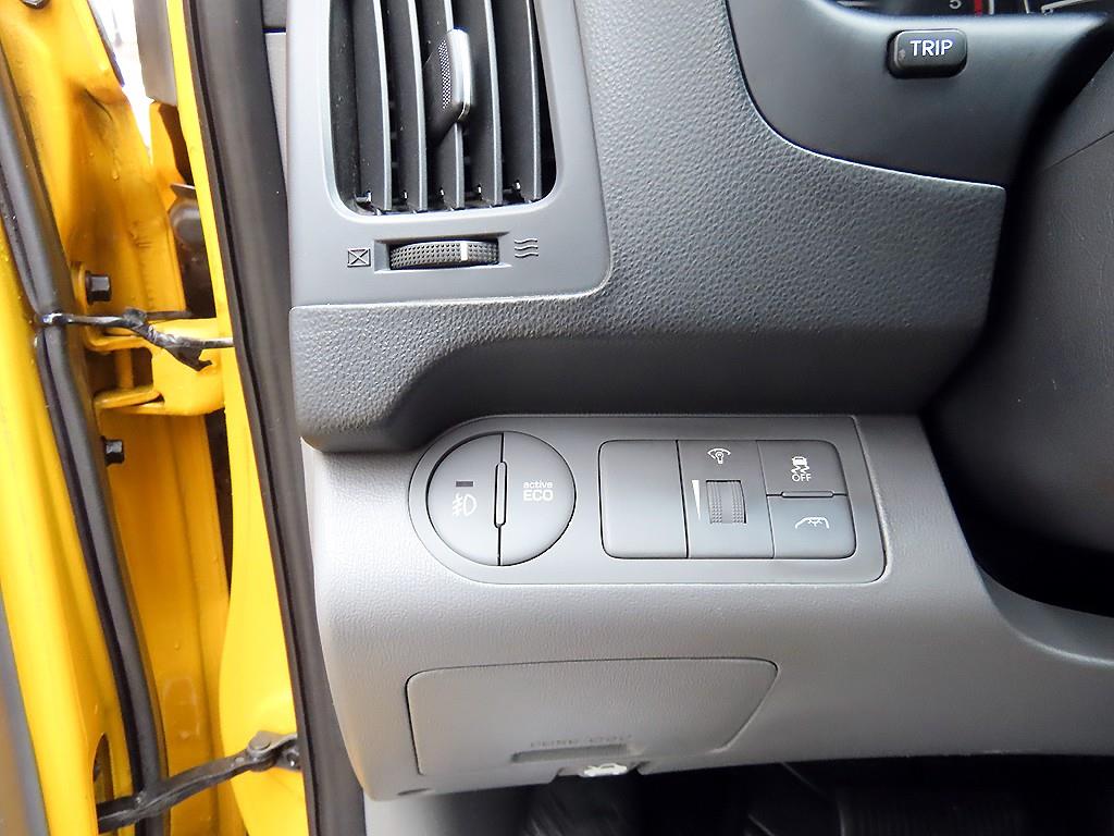 HYUNDAI Starex 2018 Amarillo - Importación desde Corea - HF Imports Iquique - Foto 13