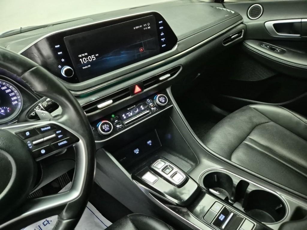 HYUNDAI Sonata - Vista 10