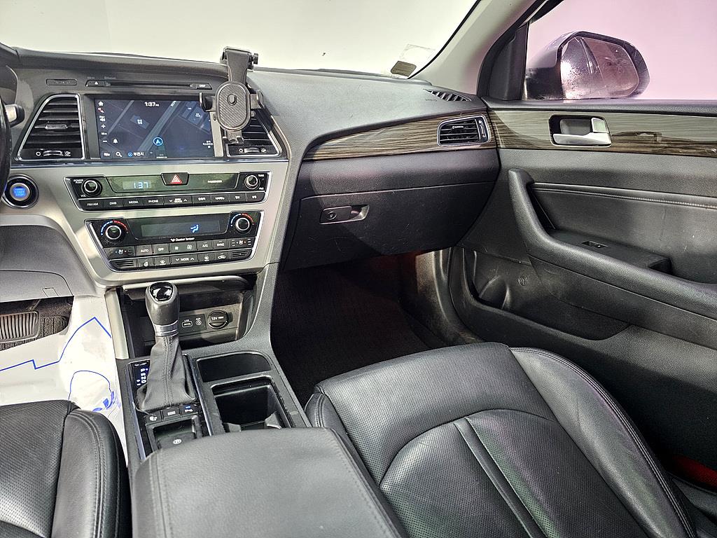 HYUNDAI Sonata - Vista 10