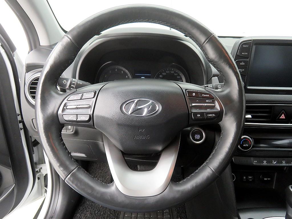 HYUNDAI Kona - Vista 12