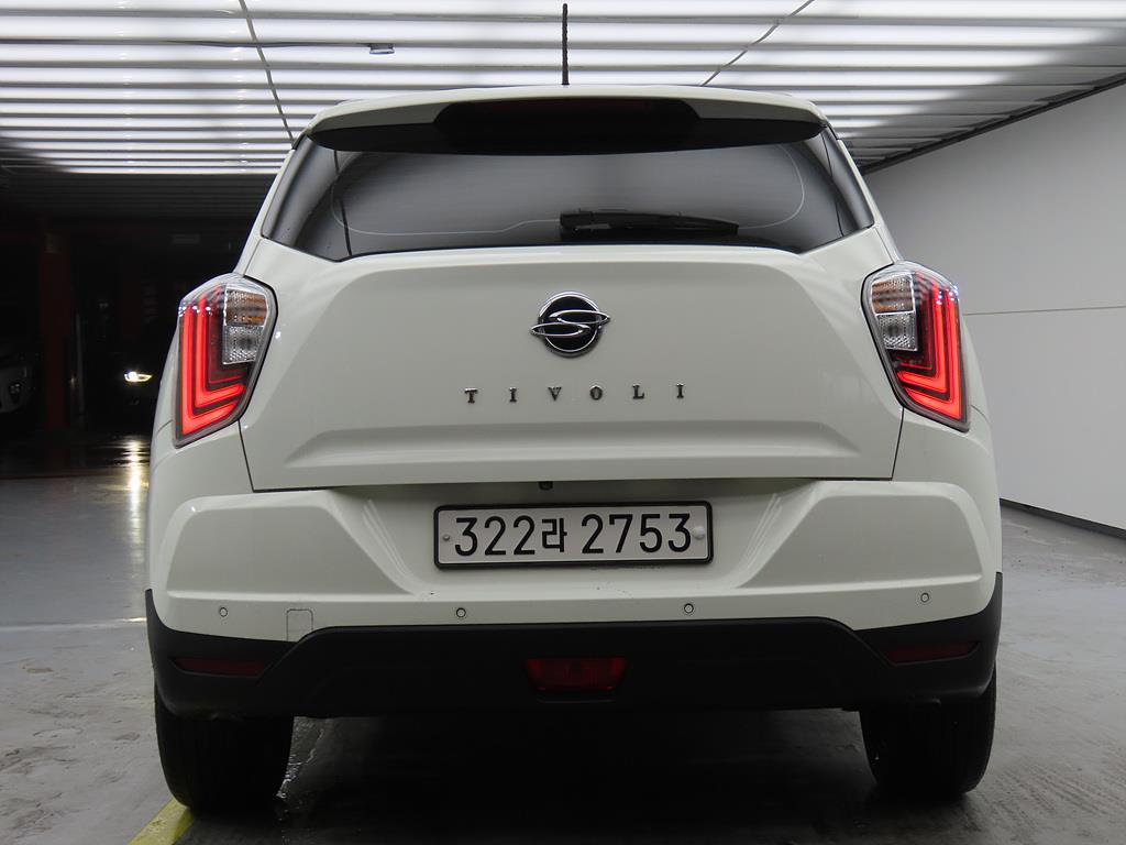 Ssangyong Tivoli - Vista 3