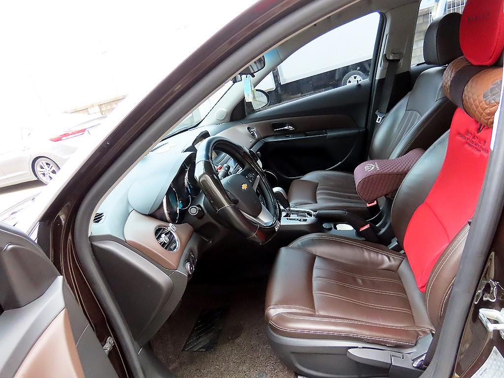 Chevrolet Cruise - Vista 5