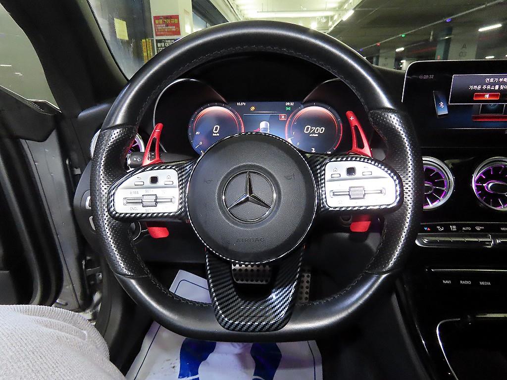 Mercedes Benz C Class - Vista 11