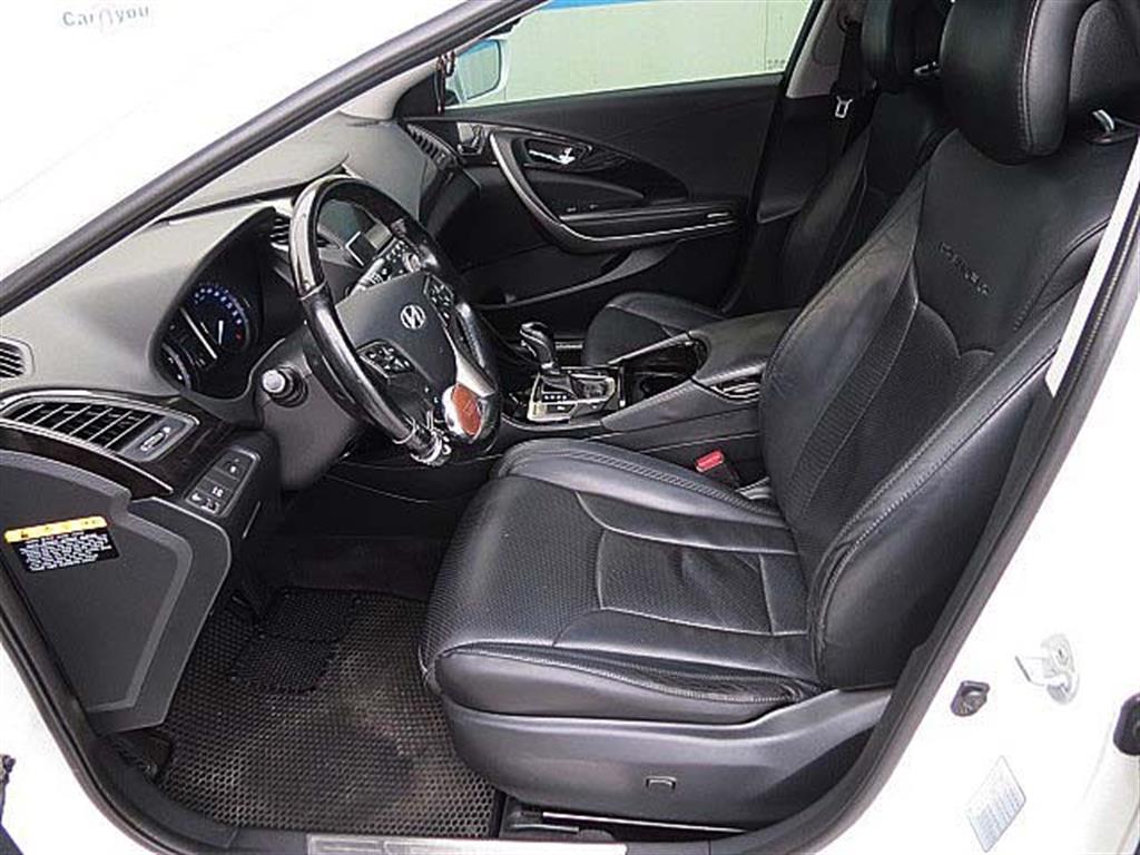 HYUNDAI Grandeur - Vista 11