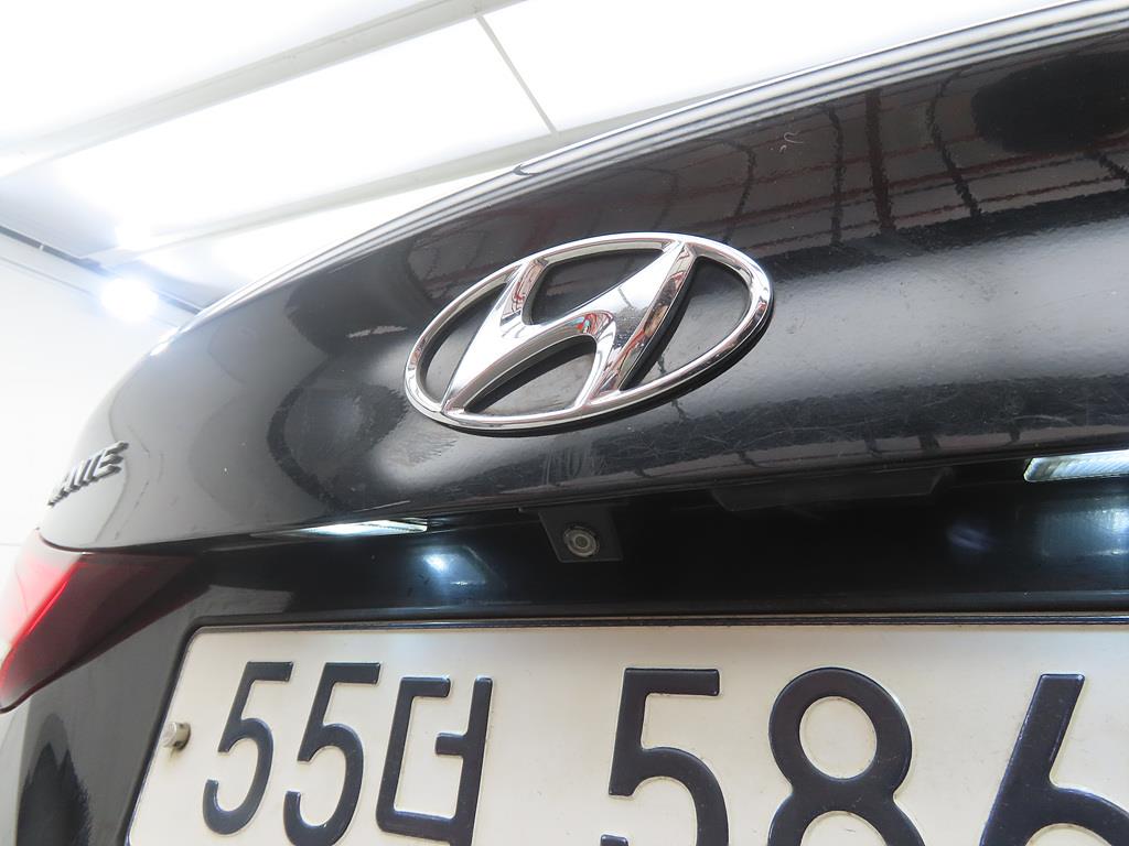 HYUNDAI Avante 2014 Negro - Importación desde Corea - HF Imports Iquique - Foto 18