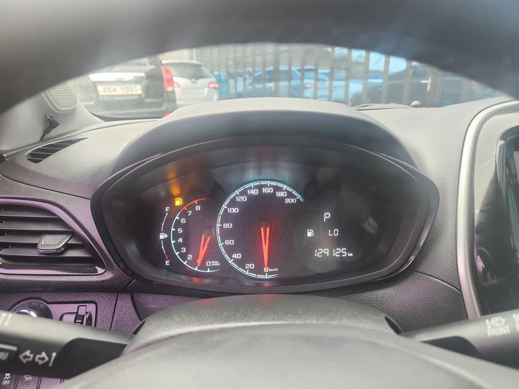 Chevrolet Spark - Vista 11