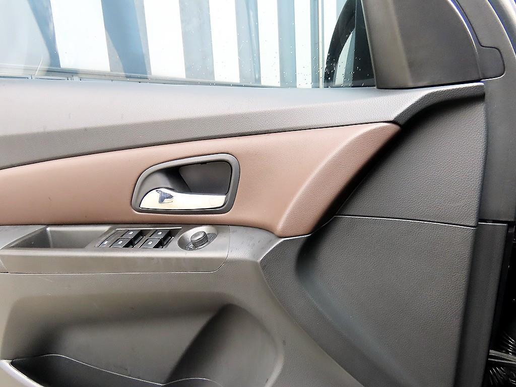 Chevrolet Cruise - Vista 11