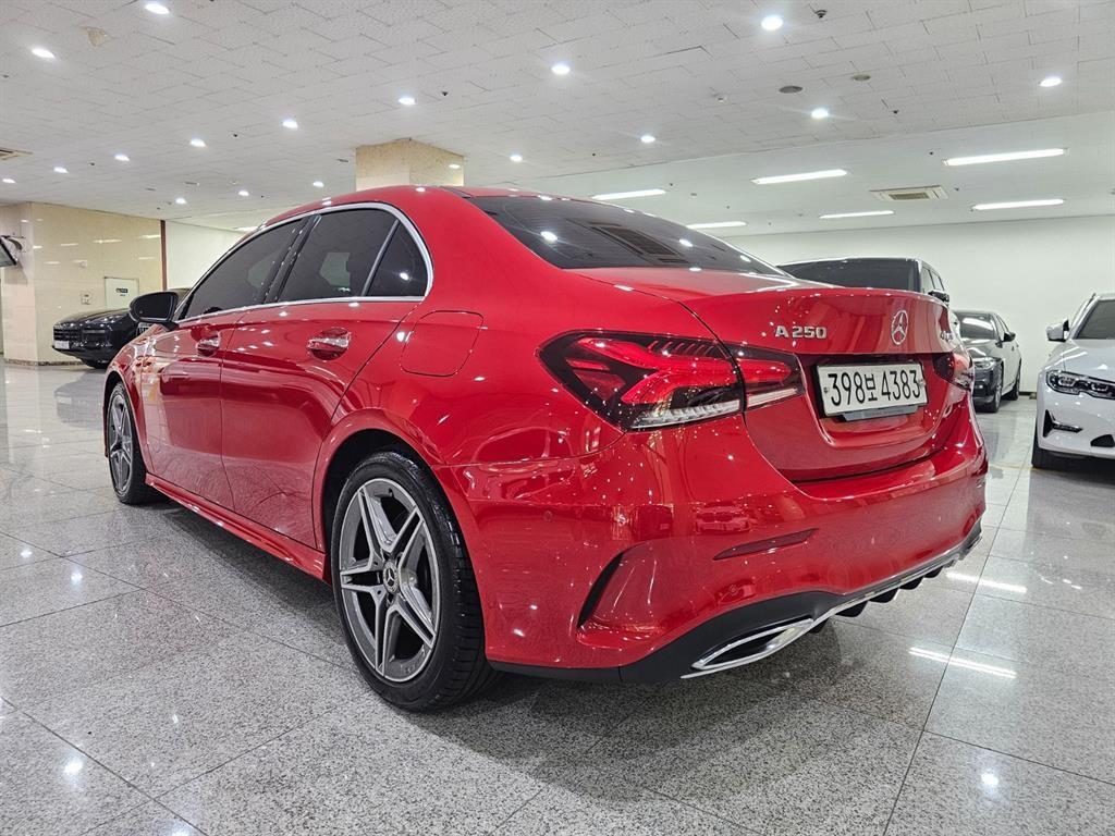 Mercedes Benz A Class - Vista 3