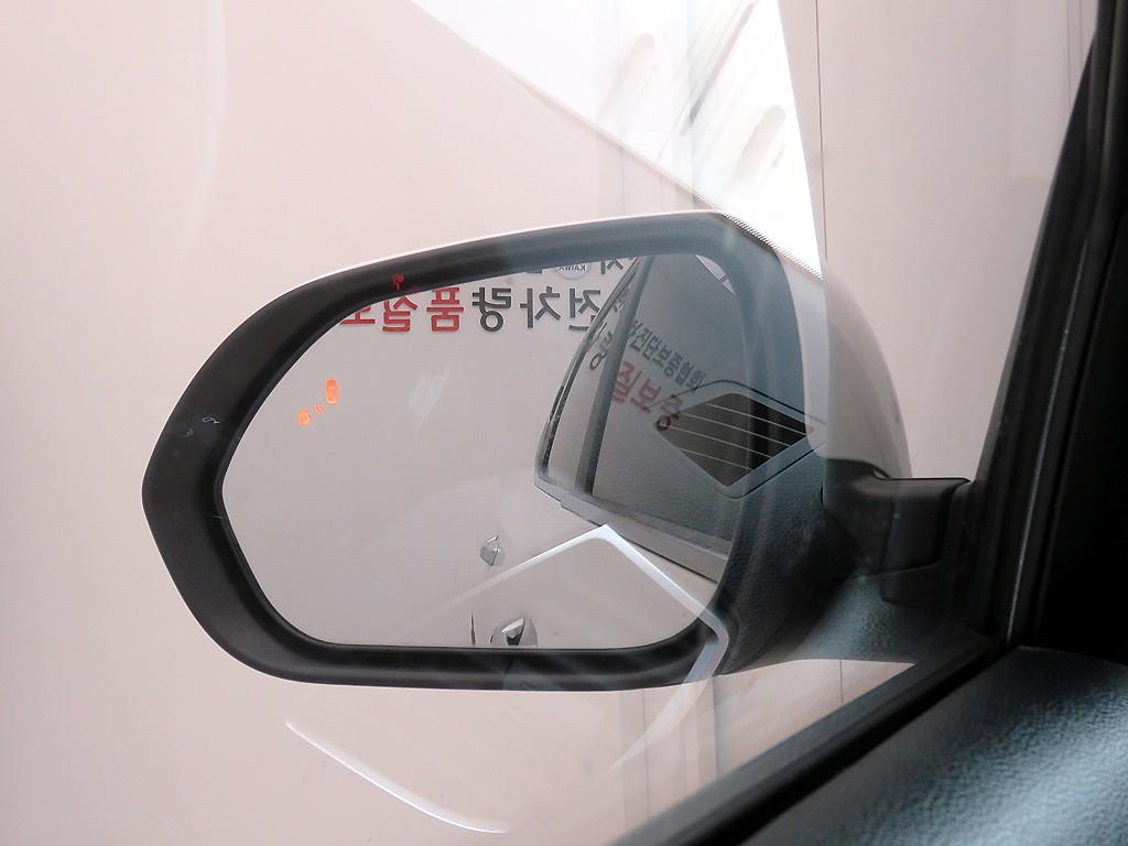 KIA Seltos - Vista 6