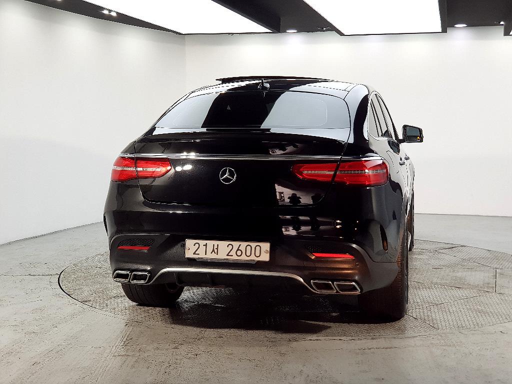 Mercedes Benz GLE Class - Vista 3