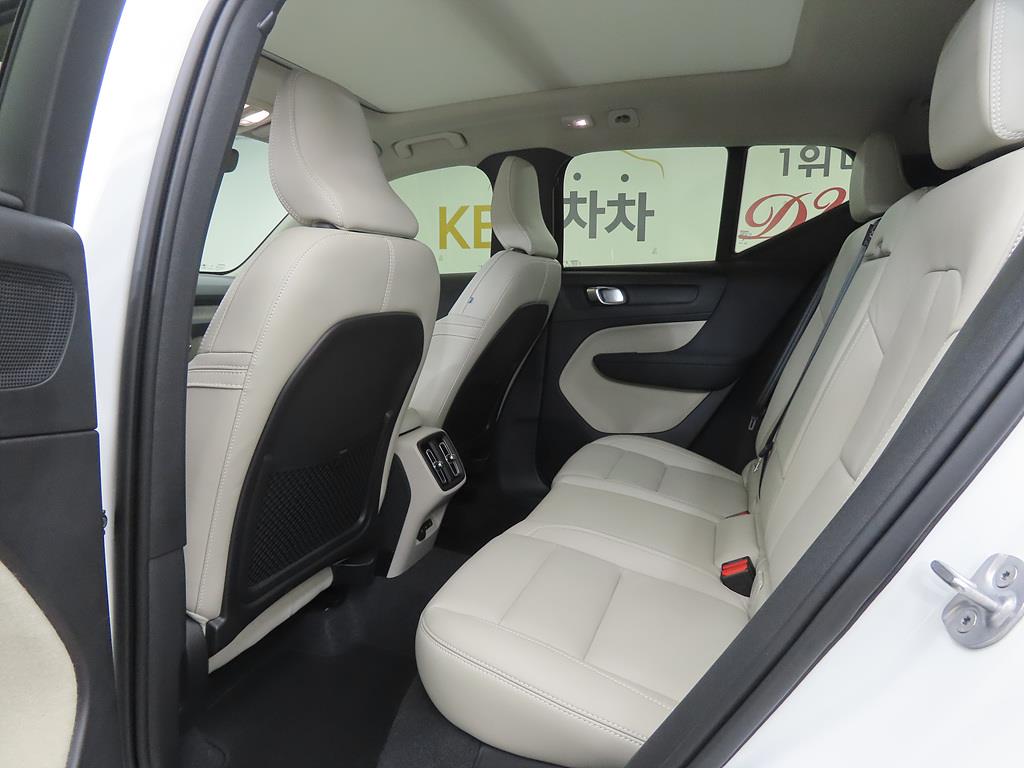 Volvo XC40 - Vista 6