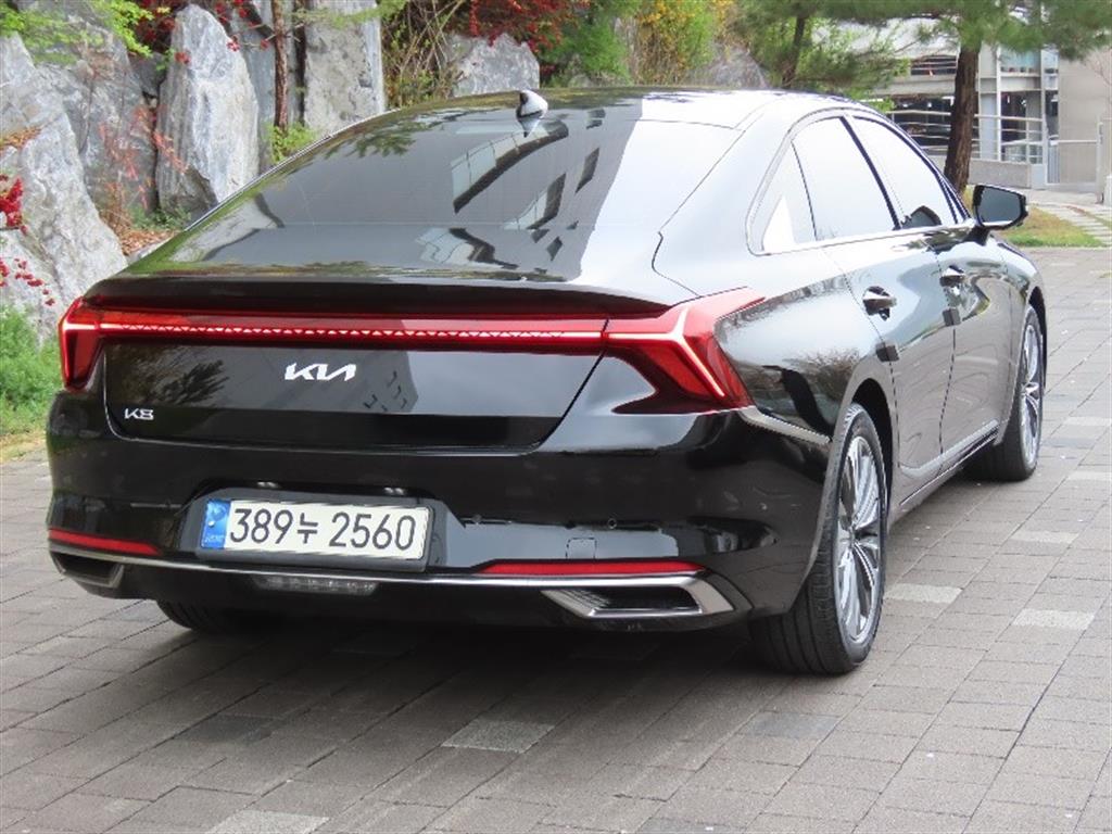 KIA K8 - Vista 5
