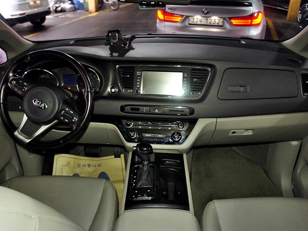 KIA Carnival 2016 Gris - Importación desde Corea - HF Imports Iquique - Foto 7