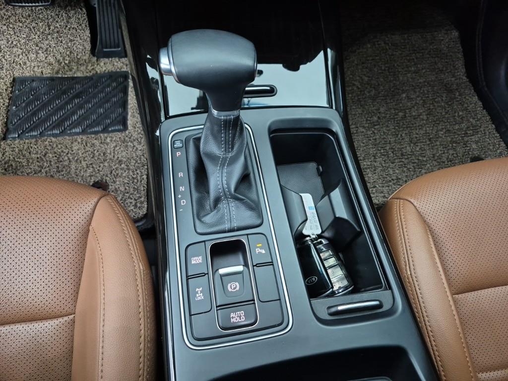 KIA Sorento - Vista 8