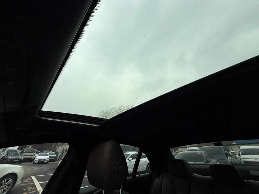 Mercedes Benz E class - Vista 10